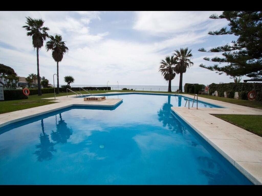 Apartment By The Beach Sitio de Calahonda المظهر الخارجي الصورة
